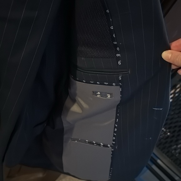 Classic Joseph Abboud Navy Blue Pinstripe Suit - Picture 7 of 9